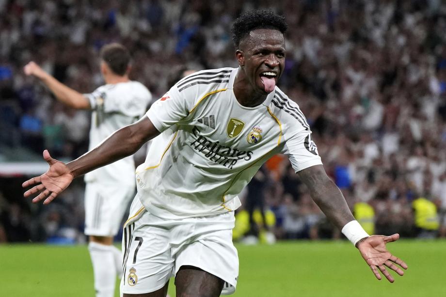 充满敬意 充满敬意