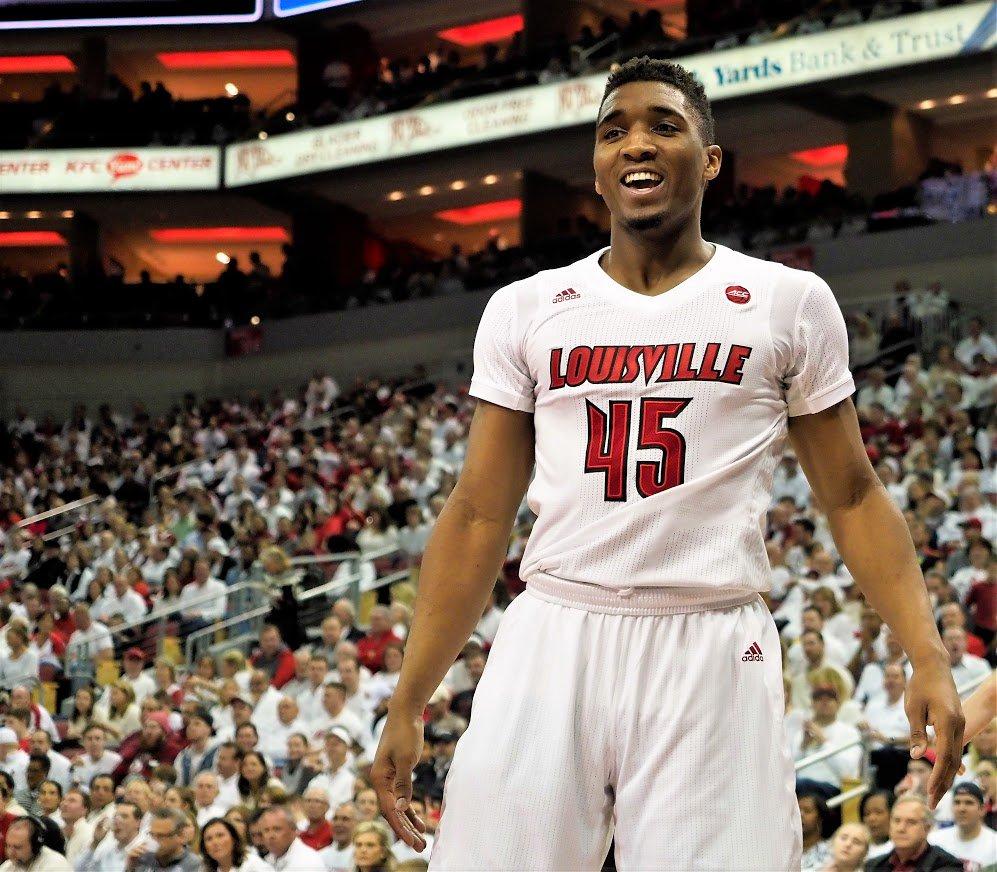 二是边后卫 二是边后卫